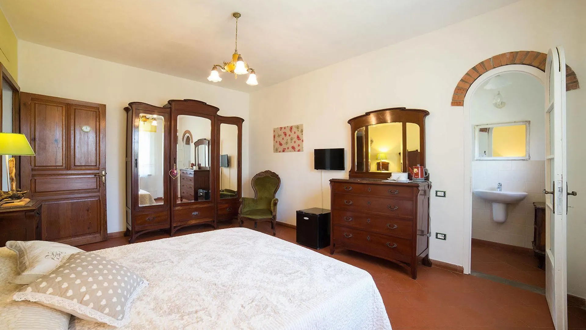 Podere San Filippo B&B-Apartment-Pet Friendly-Rent Bike And Bike Friendly Bibbona